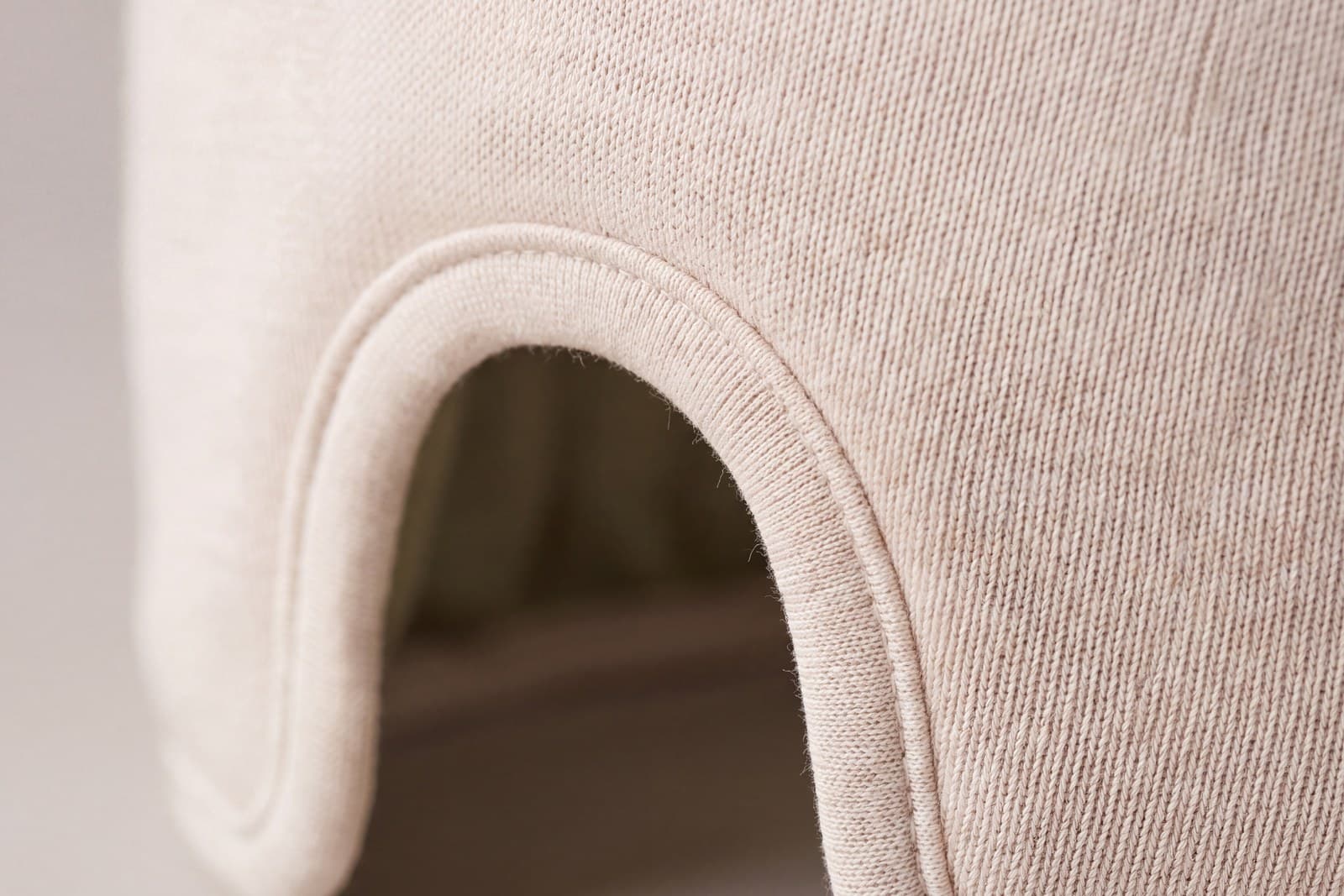 soothelings Soothe Crown — Breathable knit; cooling-gel lining within